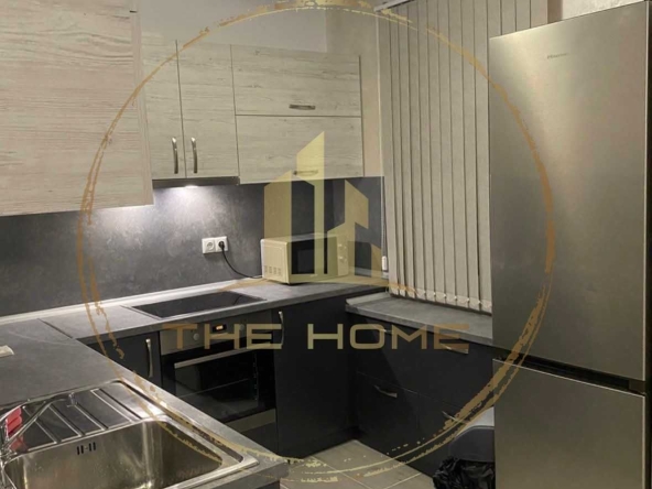 Дава се под наем Двустаен апартамент в Варна, Бриз - 90 кв.м за 598.23 € - Снимка #1