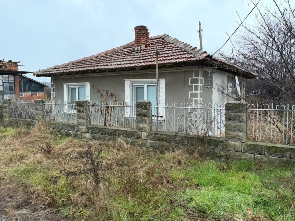 Къща в с. Юделник, Област Русе - 77 кв.м за 143 €/кв.м - Снимка #1