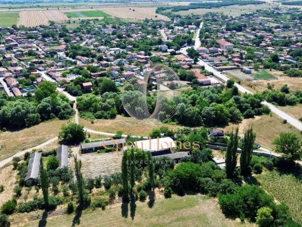 Промишлена сграда в с. Златовръх, Област Пловдив - 991 кв.м за 142 €/кв.м - Снимка #1