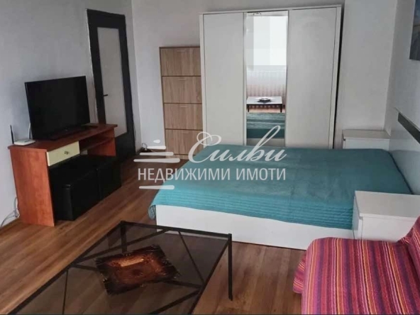 Дава се под наем Двустаен апартамент в Шумен, Център - 60 кв.м за 306 € - Снимка #1