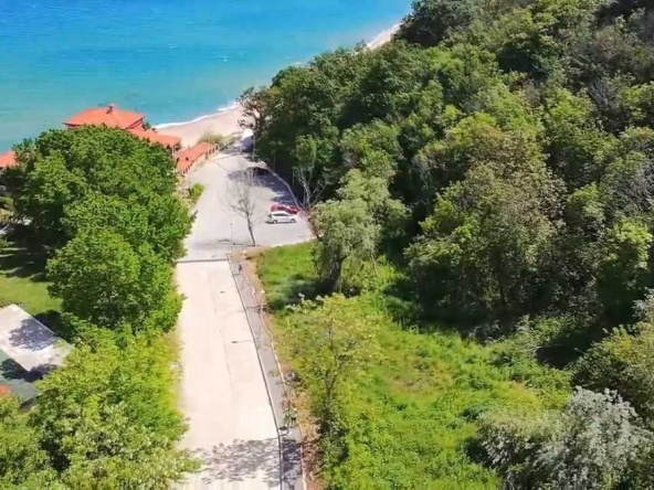 Парцел в Бяла - 550 кв.м за 79 €/кв.м - Снимка #1