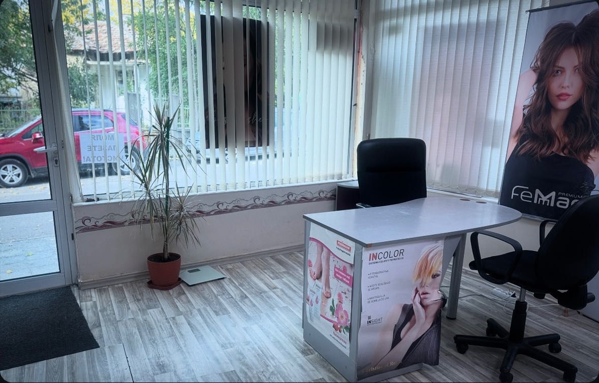 Дава се под наем  в Търговище, Център -  кв.м за 127.5 € - Снимка #1