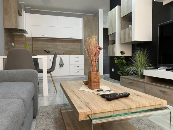 Дава се под наем Двустаен апартамент в Варна, Аспарухово - 56 кв.м за 500 € - Снимка #1