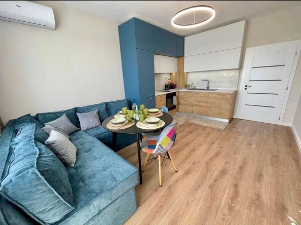 Дава се под наем Тристаен апартамент в Варна, Чайка - 80 кв.м за 847.62 € - Снимка #1