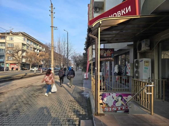 Магазин в Стара Загора, Център - 190 кв.м за 700 €/кв.м - Снимка #1