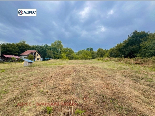 Парцел в Враца, Студентски град - 1657 кв.м за 16 €/кв.м - Снимка #1