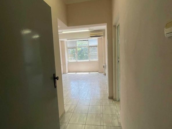 Тристаен апартамент в Стара Загора, Център - 75 кв.м за 1080 €/кв.м - Снимка #1