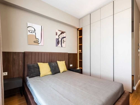 Дава се под наем Двустаен апартамент в Пловдив, Остромила - 64 кв.м за 255 € - Снимка #1