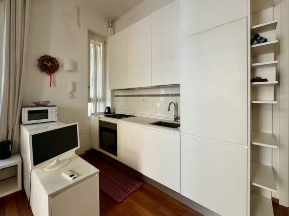 Дава се под наем Двустаен апартамент в София, Борово - 55 кв.м за 382.5 € - Снимка #1