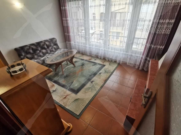 Тристаен апартамент в Бургас, Център - 90 кв.м за 1989 €/кв.м - Снимка #1