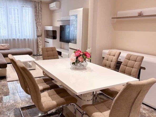 Дава се под наем Двустаен апартамент в София, Зона Б-18 - 90 кв.м за 1200 € - Снимка #1