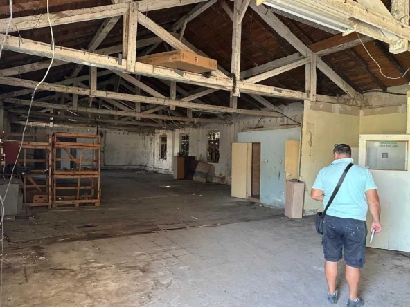 Дава се под наем Промишлена сграда в Варна, Трошево - 240 кв.м за 765 € - Снимка #1