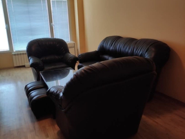 Дава се под наем Тристаен апартамент в София, Дианабад - 86 кв.м за 900 € - Снимка #1