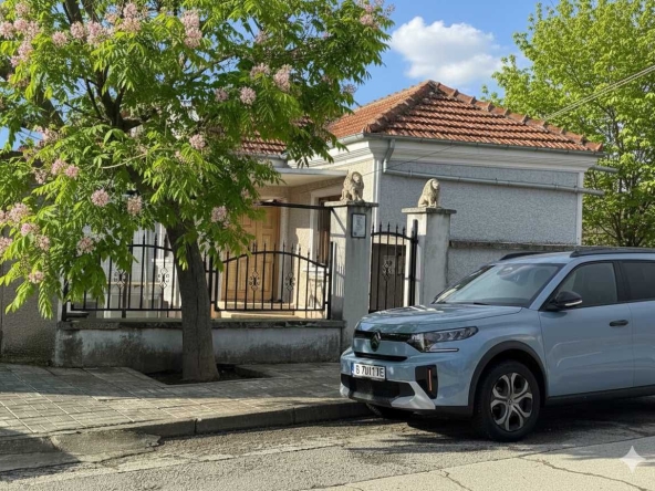 Къща в Каспичан - 210 кв.м за 231 €/кв.м - Снимка #1