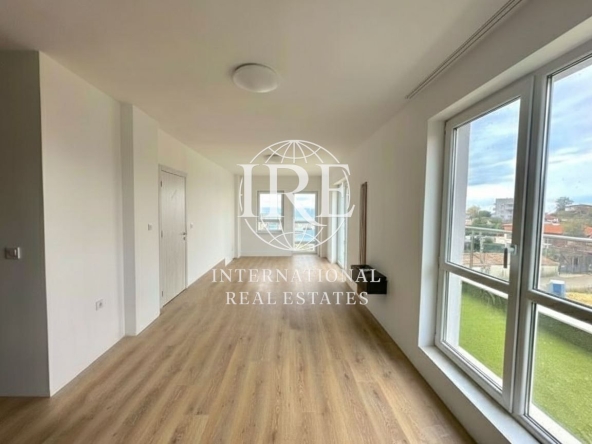 Двустаен апартамент в Варна, Възраждане 3 - 95 кв.м за 1109 €/кв.м - Снимка #1