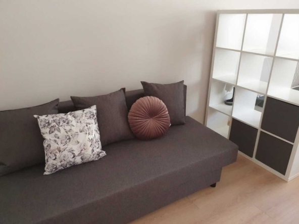 Дава се под наем Едностаен апартамент в София, Витоша - 50 кв.м за 388.62 € - Снимка #1