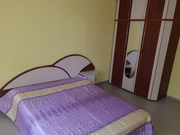 Дава се под наем Тристаен апартамент в Пловдив, Център - 90 кв.м за 510 € - Снимка #1