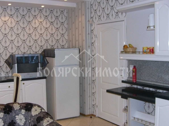 Дава се под наем Двустаен апартамент в Велико Търново, Център - 55 кв.м за 285.6 € - Снимка #1