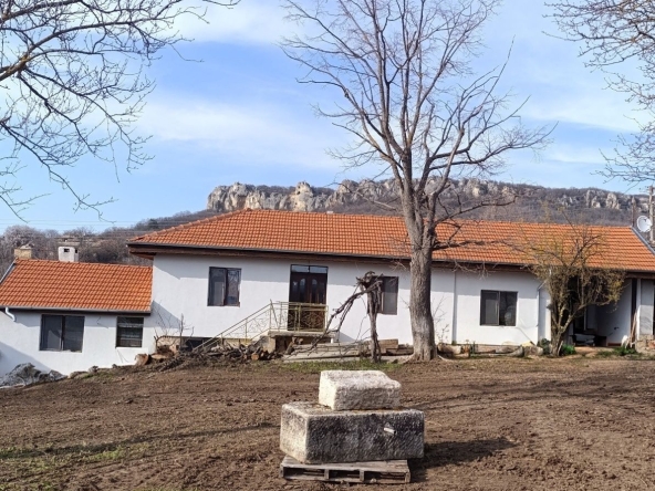 Къща в с. Кюлевча, Област Шумен - 96 кв.м за 797 €/кв.м - Снимка #1