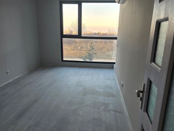 Двустаен апартамент в София, Красно село - 57 кв.м за 2983 €/кв.м - Снимка #1