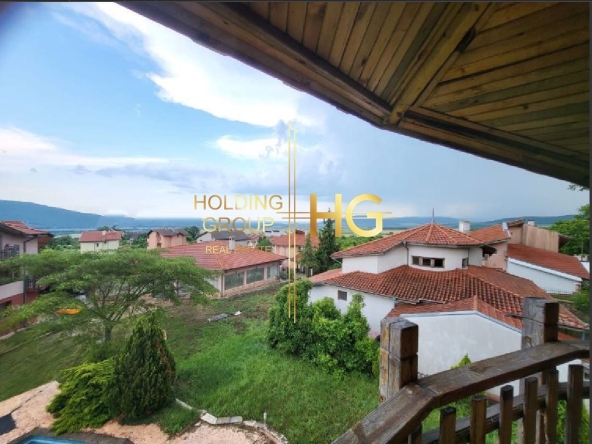 Къща в с. Рогачево, Област Добрич - 300 кв.м за 536 €/кв.м - Снимка #1