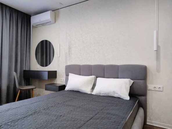 Дава се под наем Двустаен апартамент в София, Център - 56 кв.м за 408 € - Снимка #1