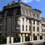 Тристаен апартамент в к.к. Слънчев бряг - 280 кв.м за 1322 €/кв.м - Снимка #1