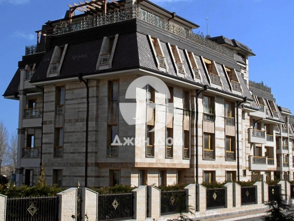 Тристаен апартамент в к.к. Слънчев бряг - 280 кв.м за 1322 €/кв.м - Снимка #1