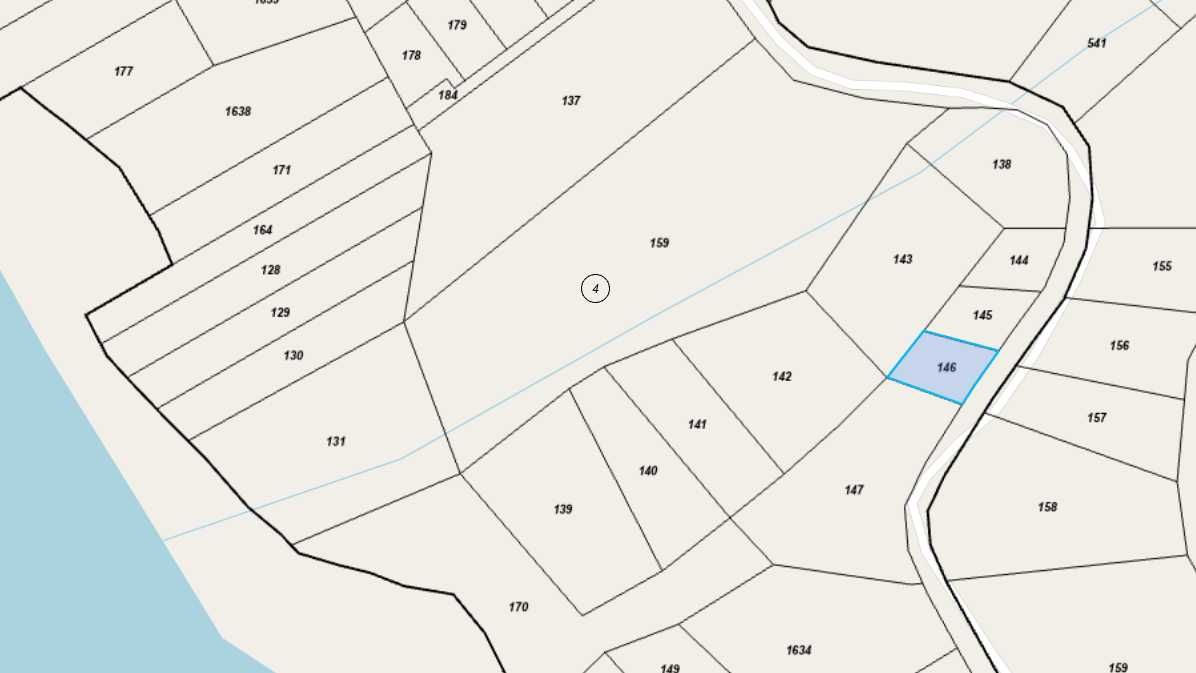 Земеделски имот в Батак -  кв.м за 0 €/дка - Снимка #1