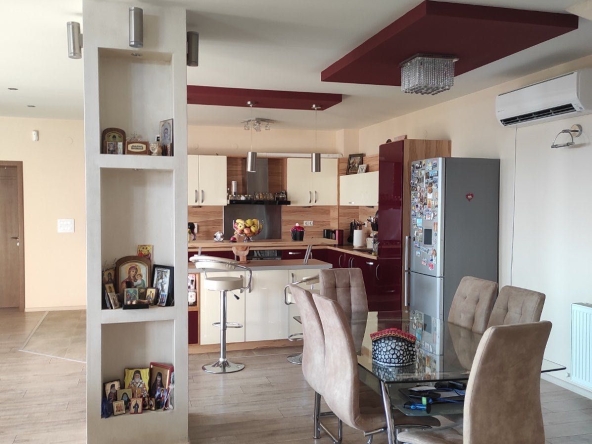 Къща в Стара Загора, Железник - център - 253 кв.м за 2372 €/кв.м - Снимка #1