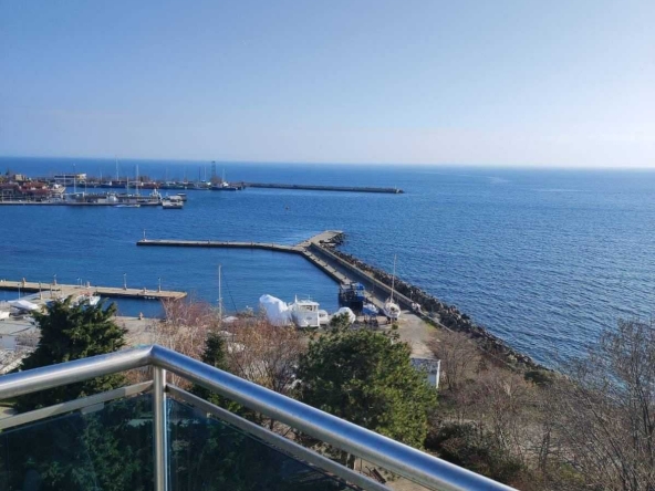 Тристаен апартамент в Несебър - 180 кв.м за 1389 €/кв.м - Снимка #1