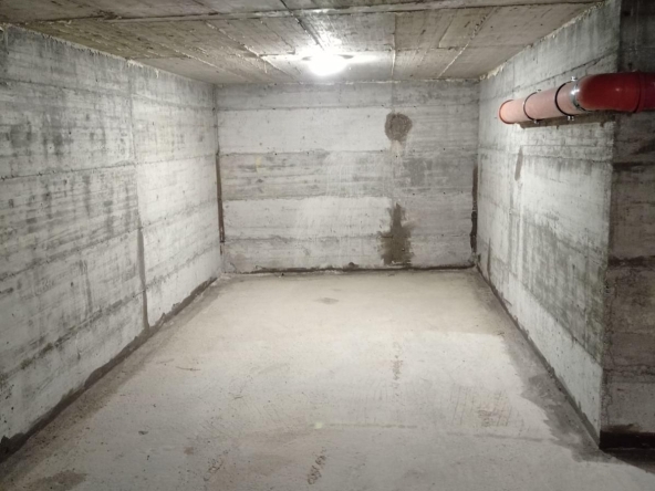 Гараж / Паркомясто в София, Овча купел - 14 кв.м за 1429 €/кв.м - Снимка #1