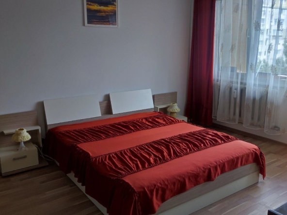 Дава се под наем Тристаен апартамент в София, Зона Б-5 - 95 кв.м за 850 € - Снимка #1