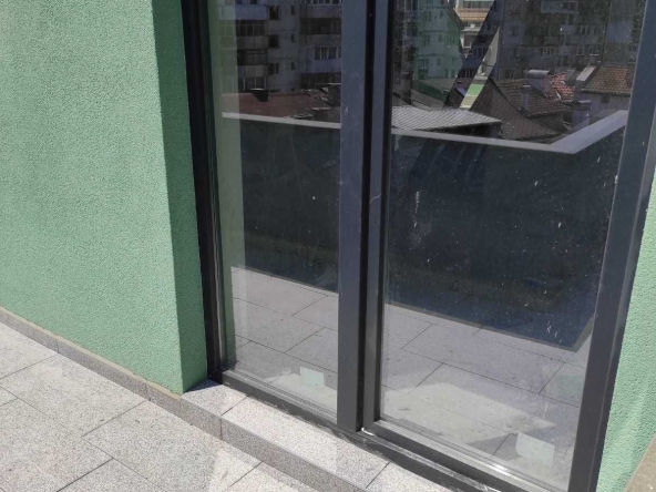 Магазин в Варна, Център - 77 кв.м за 1559 €/кв.м - Снимка #1