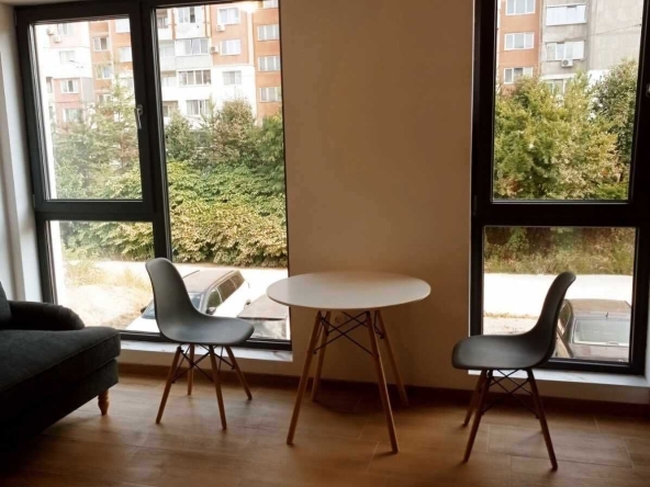 Дава се под наем Двустаен апартамент в София, Студентски град - 70 кв.м за 450 € - Снимка #1