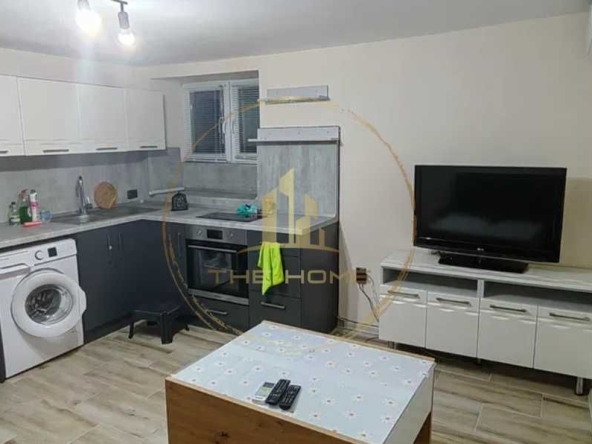 Дава се под наем Двустаен апартамент в Варна, Аспарухово - 40 кв.м за 359.04 € - Снимка #1