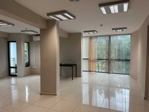 Дава се под наем Офис в Варна, Трошево - 56 кв.м за 336 € - Снимка #1