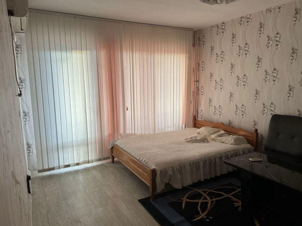 Дава се под наем Едностаен апартамент в Бургас, Меден рудник - зона А - 45 кв.м за 229.5 € - Снимка #1