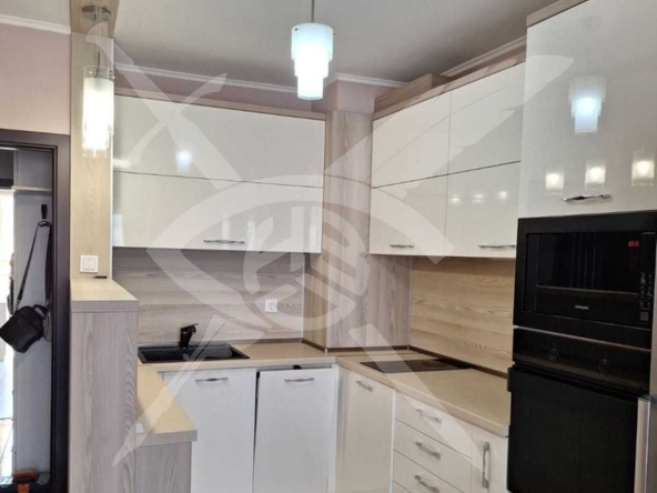 Дава се под наем Двустаен апартамент в Варна, ХЕИ - 60 кв.м за 700 € - Снимка #1