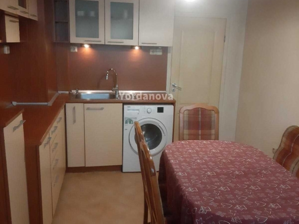 Дава се под наем Двустаен апартамент в Варна, Лятно кино Тракия - 52 кв.м за 331.5 € - Снимка #1