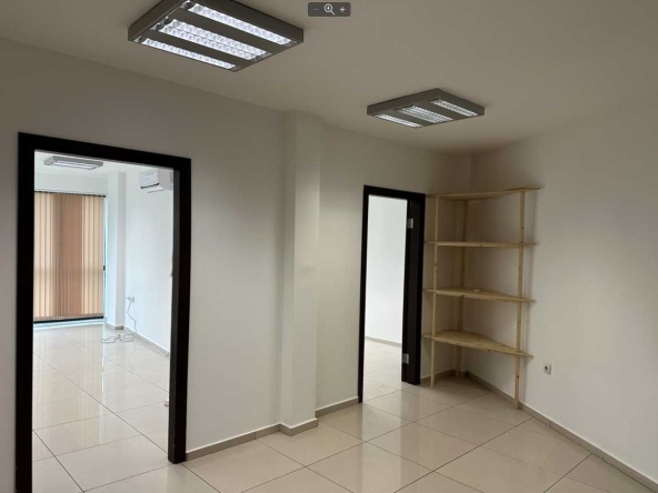 Дава се под наем Офис в Варна, Трошево - 68 кв.м за 408 € - Снимка #1