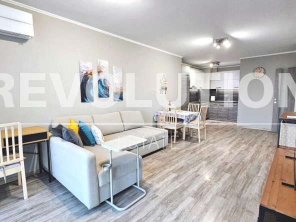 Дава се под наем Двустаен апартамент в Варна, Бриз - 74 кв.м за 700 € - Снимка #1