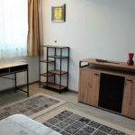 Дава се под наем Едностаен апартамент в Пловдив, Център - 29 кв.м за 137.7 € - Снимка #1