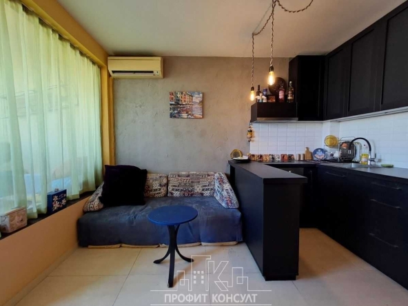Едностаен апартамент в Велико Търново, Център - 45 кв.м за 963 €/кв.м - Снимка #1