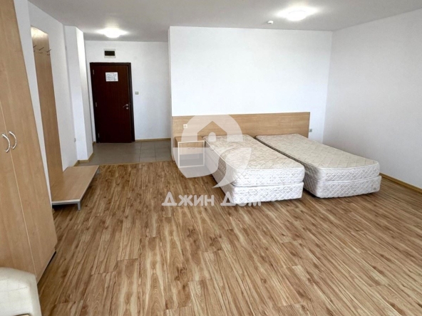 Едностаен апартамент в с. Кошарица, Област Бургас - 56 кв.м за 1150 €/кв.м - Снимка #1