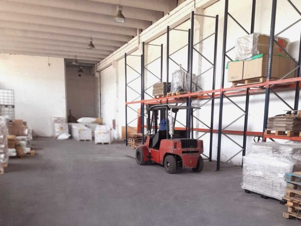 Дава се под наем Склад в Пловдив, Южен - 100 кв.м за 10.2 € - Снимка #1