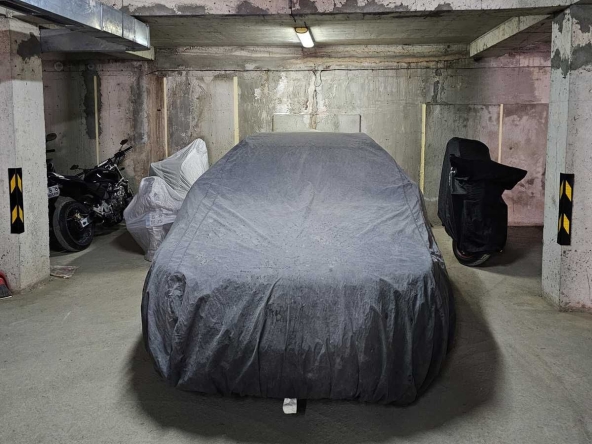 Дава се под наем Гараж / Паркомясто в София, Борово - 10 кв.м за 28.05 € - Снимка #1