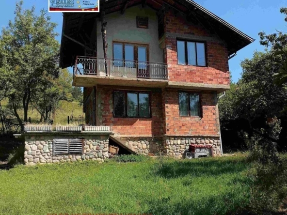 Къща в с. Филиповци, Област Перник - 120 кв.м за 255 €/кв.м - Снимка #1