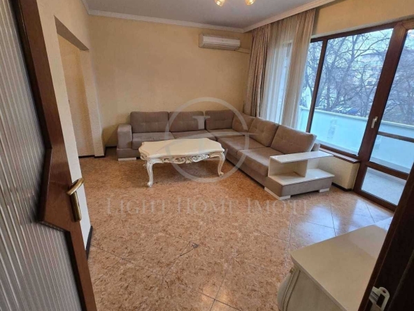 Тристаен апартамент в Пловдив, Кючук Париж - 92 кв.м за 1054 €/кв.м - Снимка #1