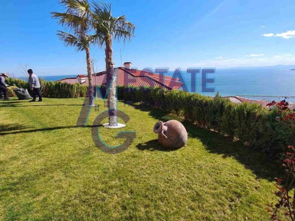 Къща в Свети Влас - 299 кв.м за 3010 €/кв.м - Снимка #1